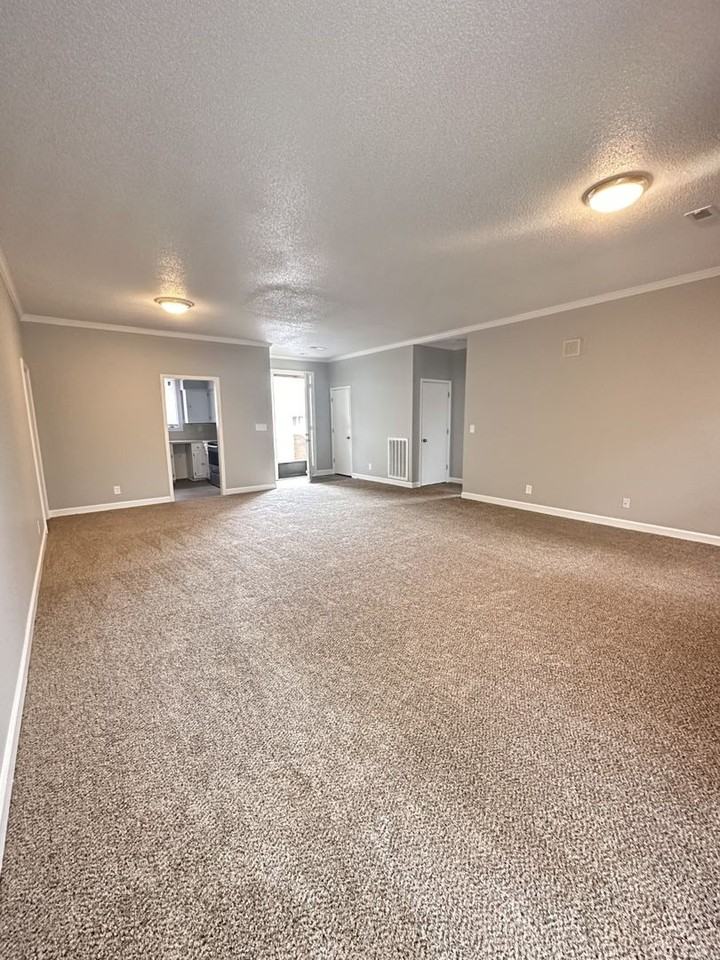 208 Forest View Ct - Photo 6 of 18