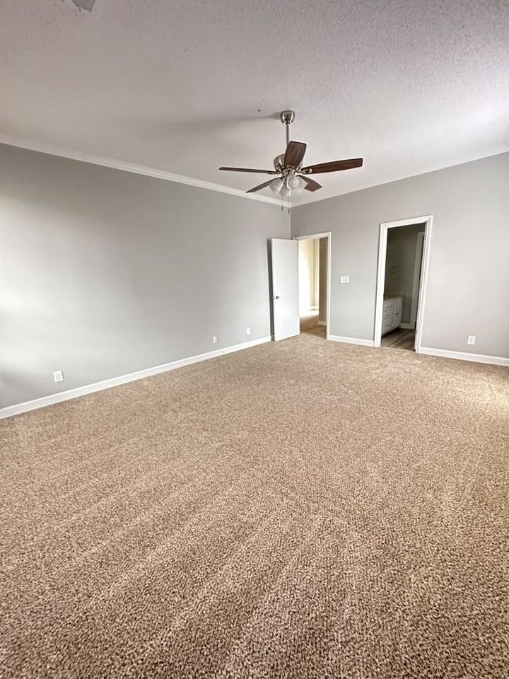 208 Forest View Ct - Photo 7 of 18