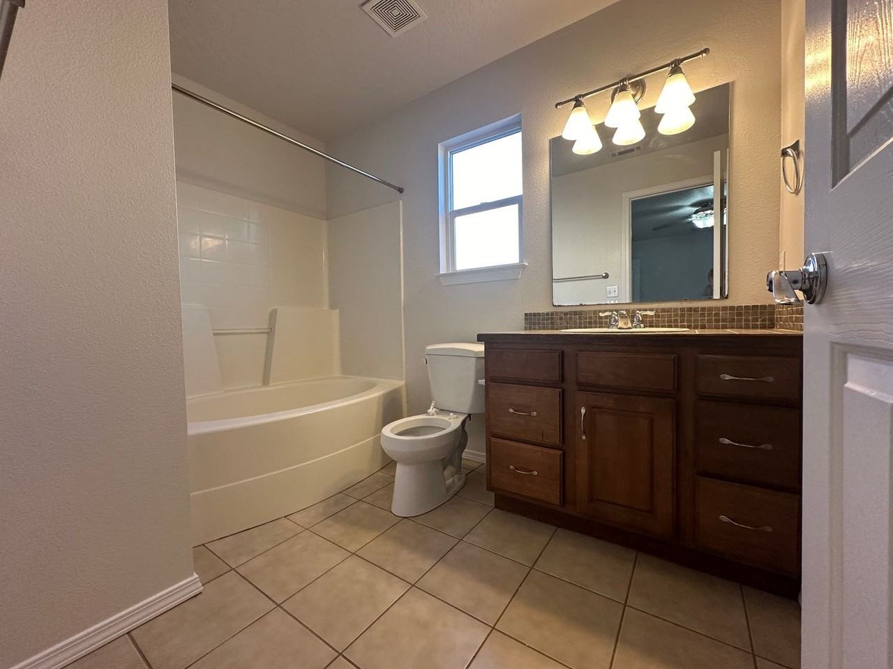 2923 Woodbridge Street - Photo 7 of 13