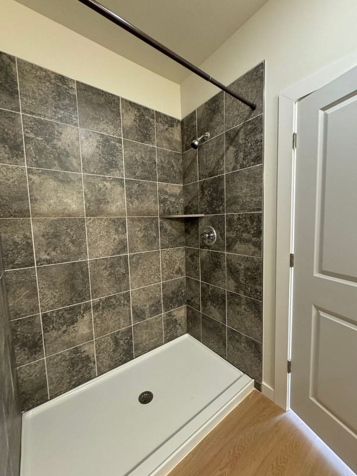 1604 S 6th St - Photo 3 of 10