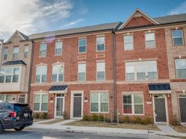 featured image of 164 S Oldham St
