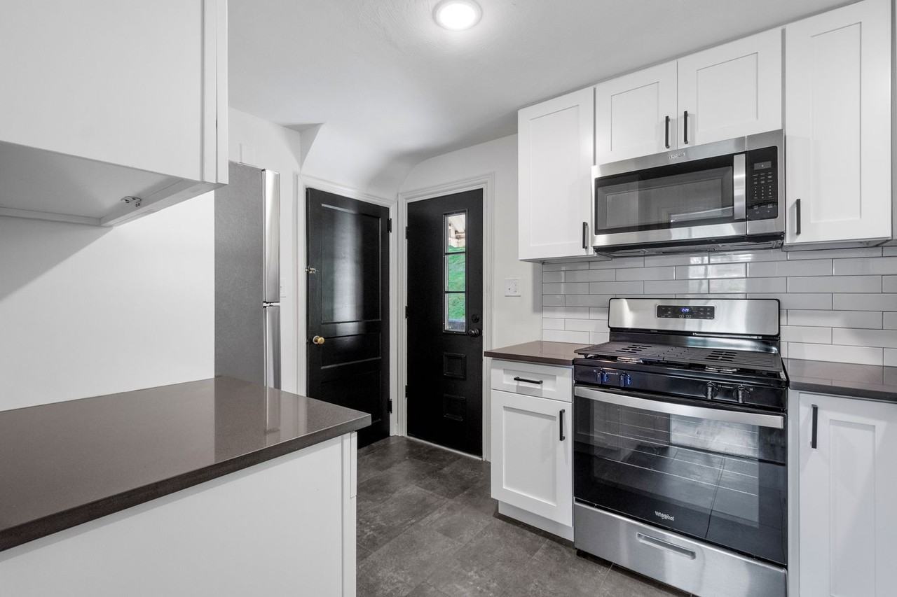 5744 Poketa Rd - Photo 7 of 23