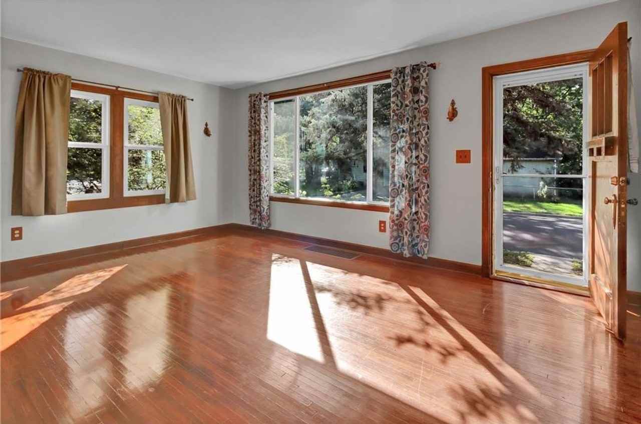 117 3rd St Ne - Photo 2 of 16