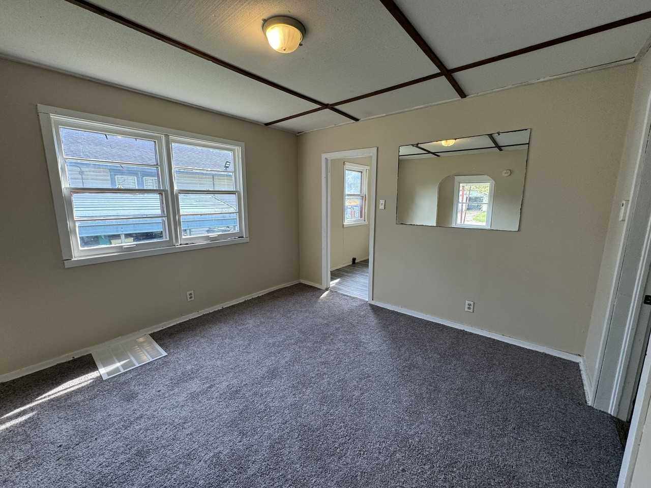 124 North Beard Street #NA - Photo 3 of 16