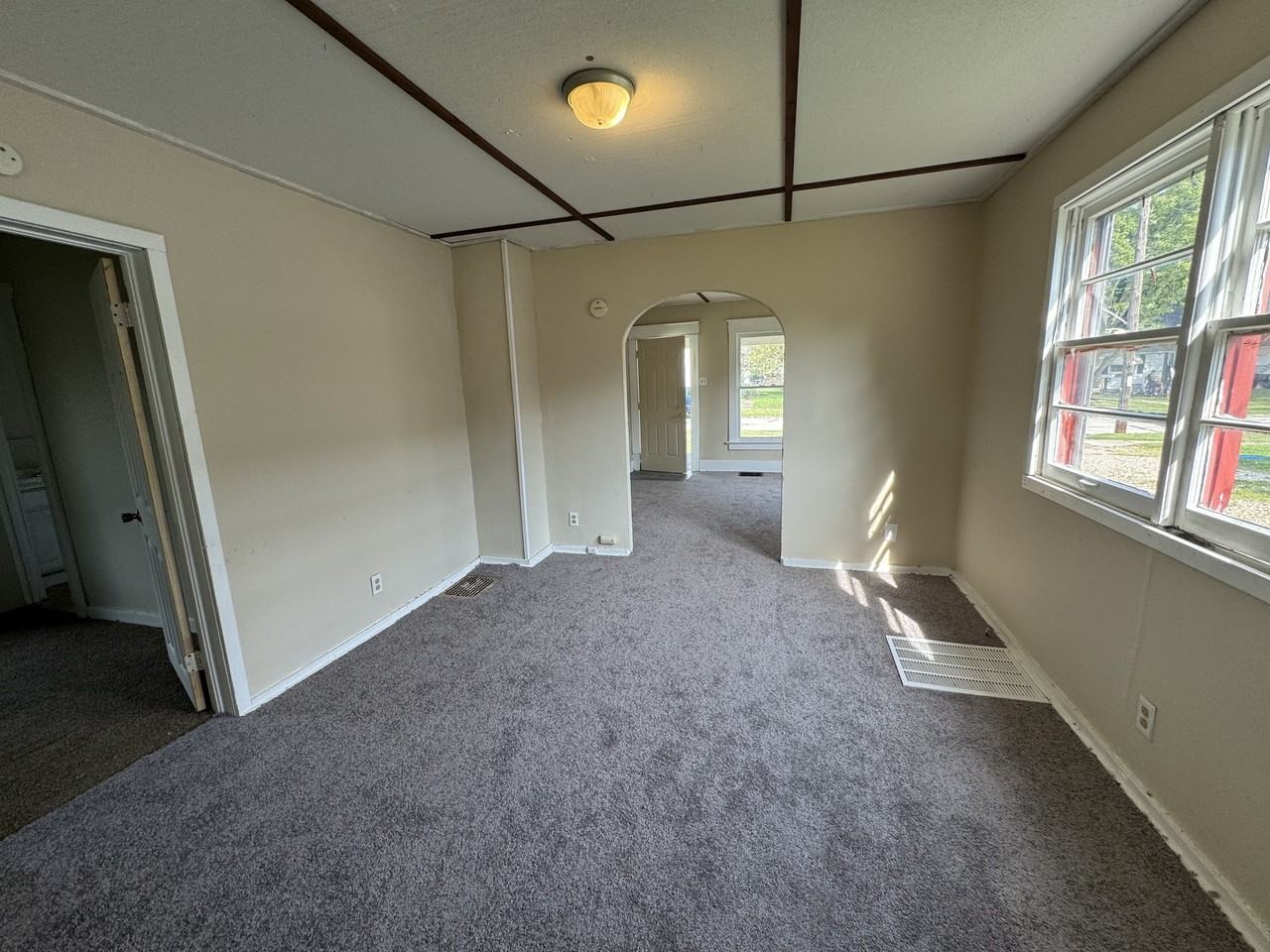 124 North Beard Street #NA - Photo 5 of 16