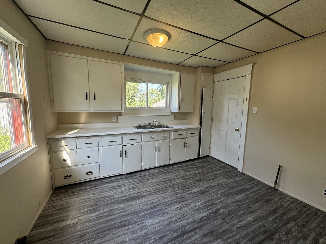 124 North Beard Street #NA - Photo 7 of 16