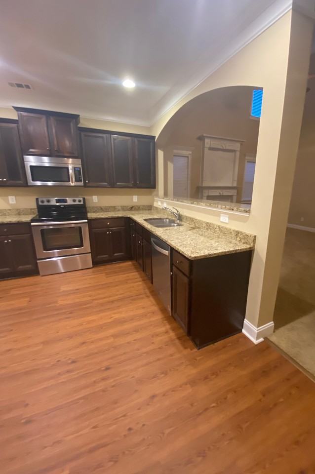 319 Haywood Dr #NA - Photo 7 of 50