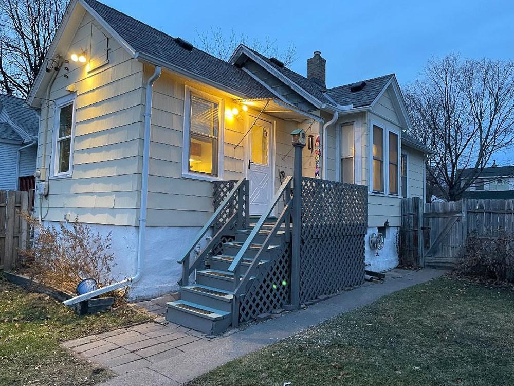 910 Palace Ave #NA - Photo 2 of 9