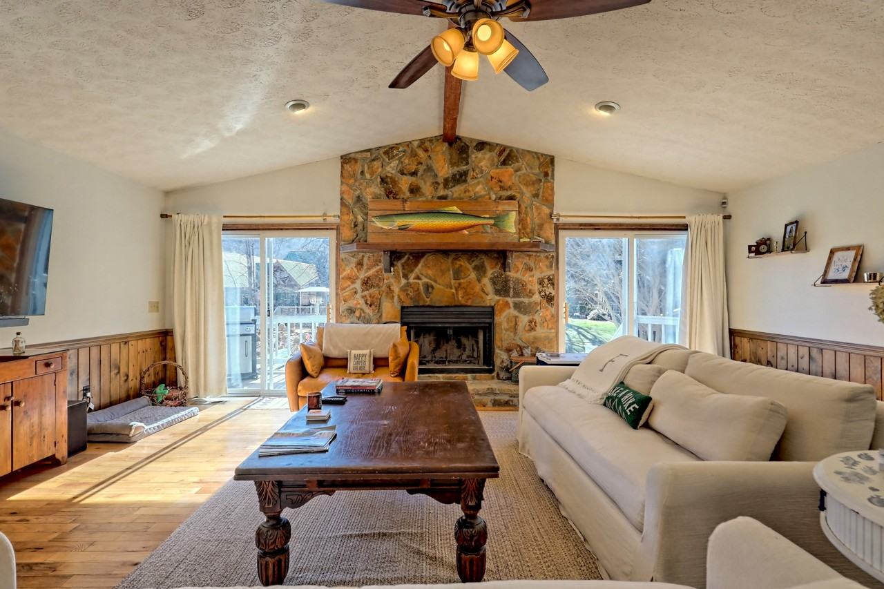 2057 Highway 197 #NA - Photo 5 of 50