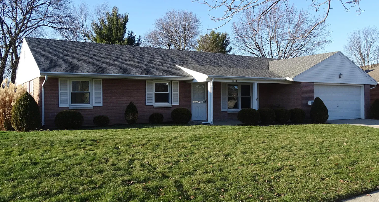 1240 Crestview Dr #NA - Photo 3 of 19