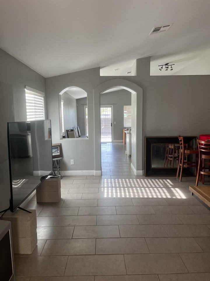 Garnet Gable Ave - Photo 7 of 16