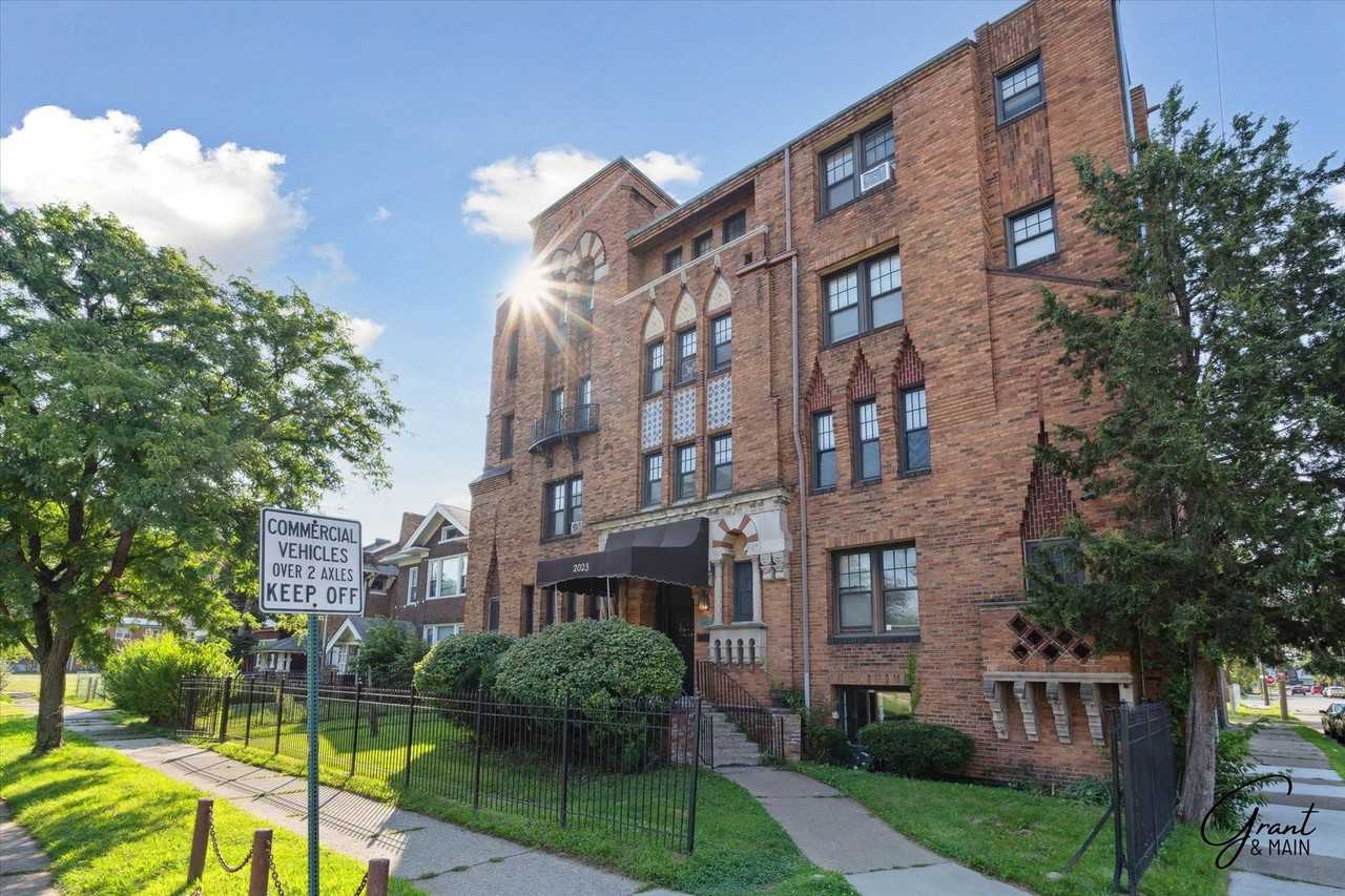 2023 Tuxedo - FDR Tuxedo - Photo 2 of 40