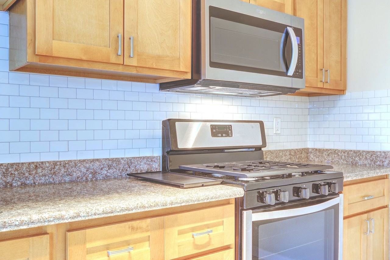 25401 Cypress Ave - Park Place - Photo 2 of 23