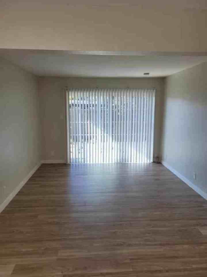 25401 Cypress Ave - Park Place - Photo 6 of 23