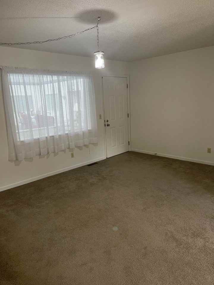 55 + Senior Building - Photo 3 of 13