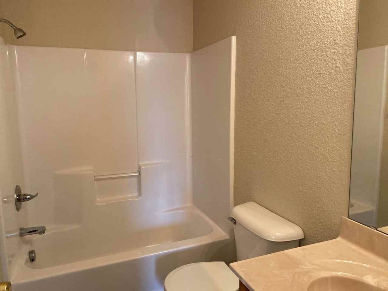 1930 Kissinger St Apt R206 #R206 - Photo 3 of 10