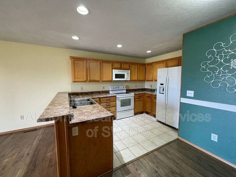 730 Olive Street #A - Photo 5 of 15