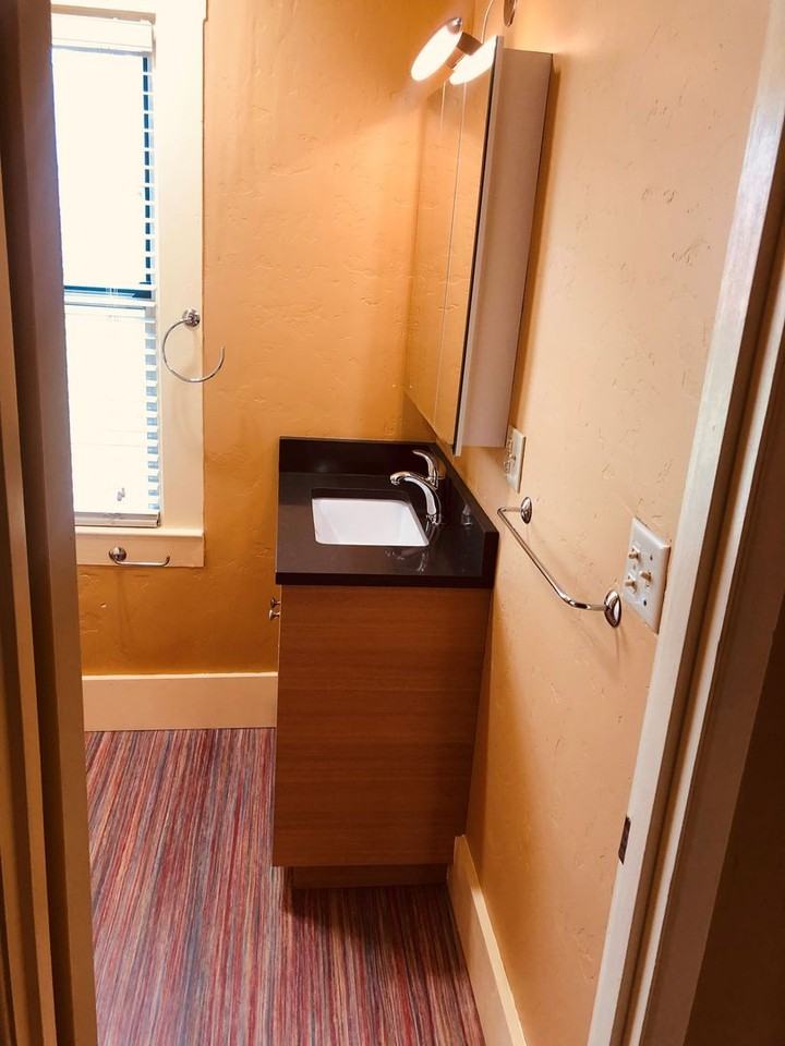 136 Nw Florida Ave #1 - Photo 6 of 9