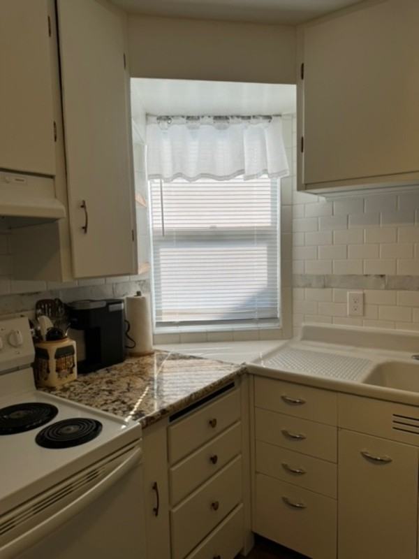 508 W 5th St - Photo 3 of 10