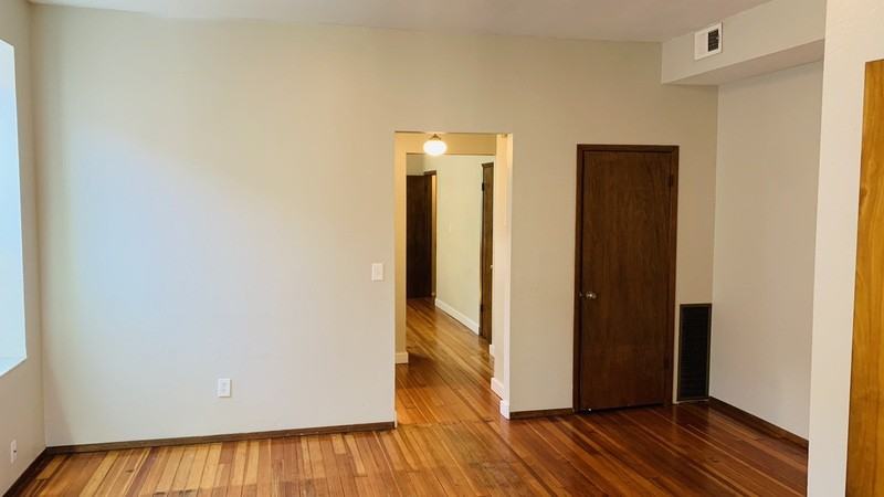 3218A Cherokee St - Photo 4 of 19