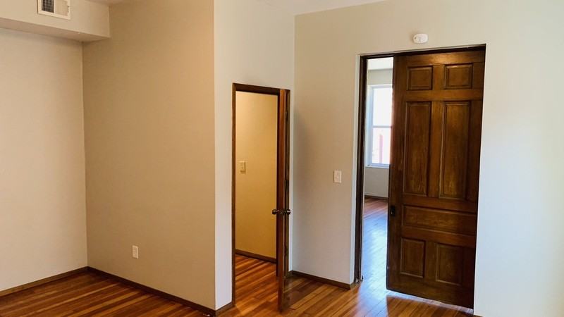 3218A Cherokee St - Photo 7 of 19