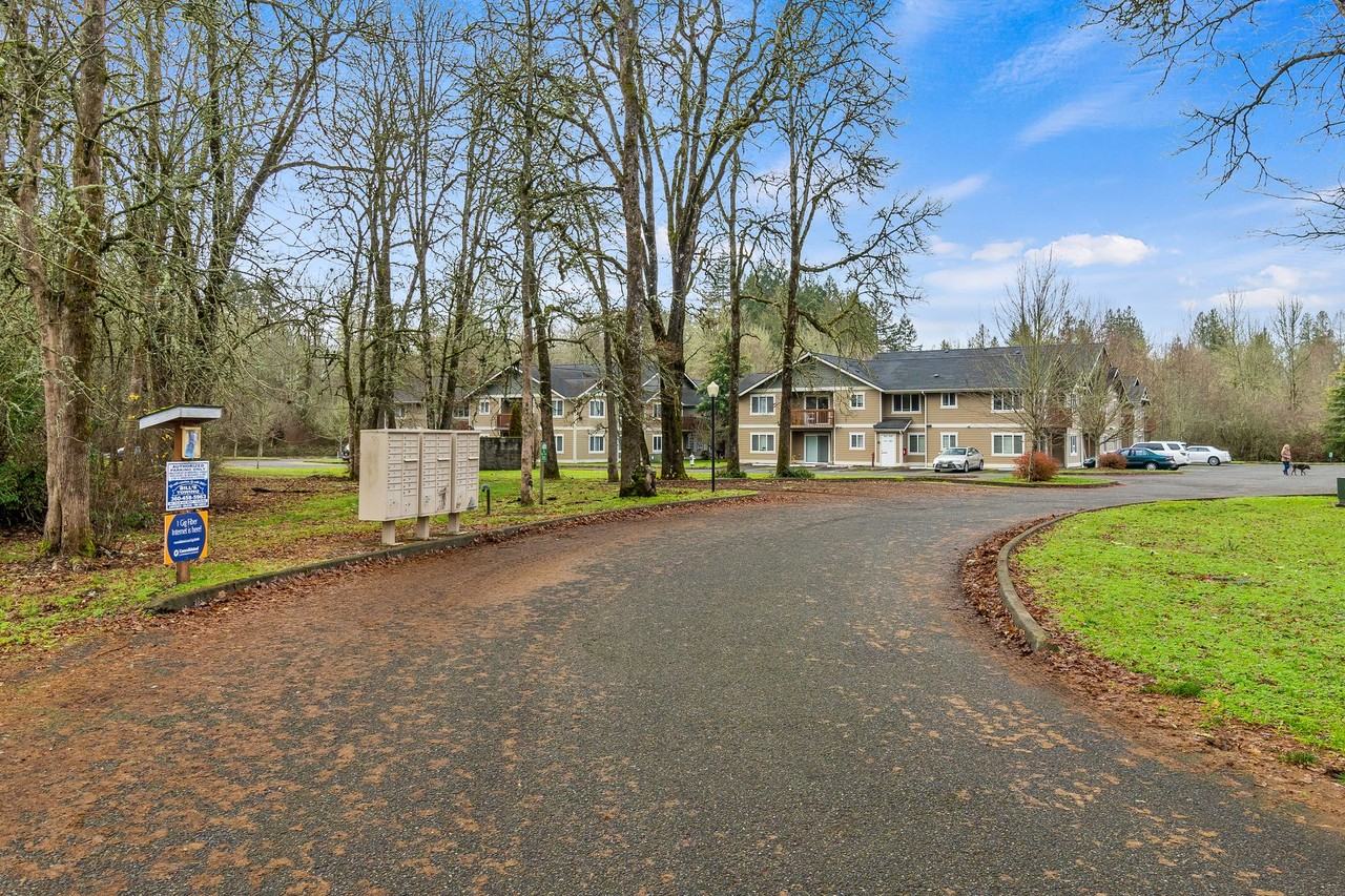 The Perfect Blend of Recreation and Relaxation at Fairway Oaks - Photo 3 of 50