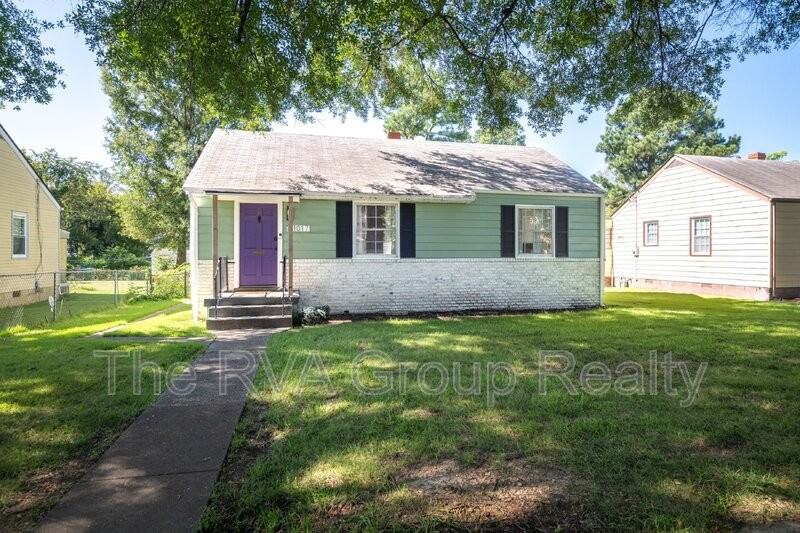 1017 Fourqurean Ln - Photo 2 of 40