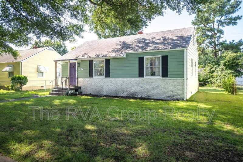 1017 Fourqurean Ln - Photo 3 of 40