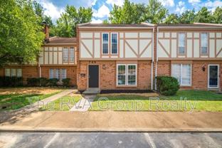 749 Pleasant St - Photo 1 of 1