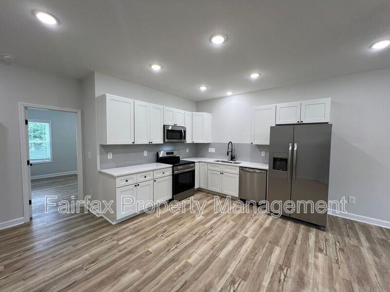 1744 Morgantown Rd - Photo 6 of 30