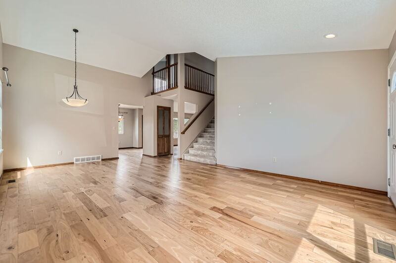 7930 Bard Ct - Photo 3 of 10