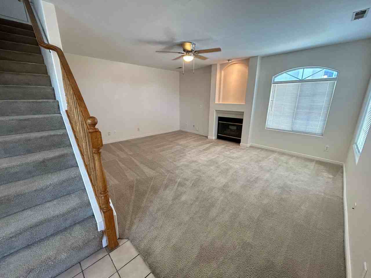 195 E Fiddlers Canyon Rd #33 - Photo 5 of 19