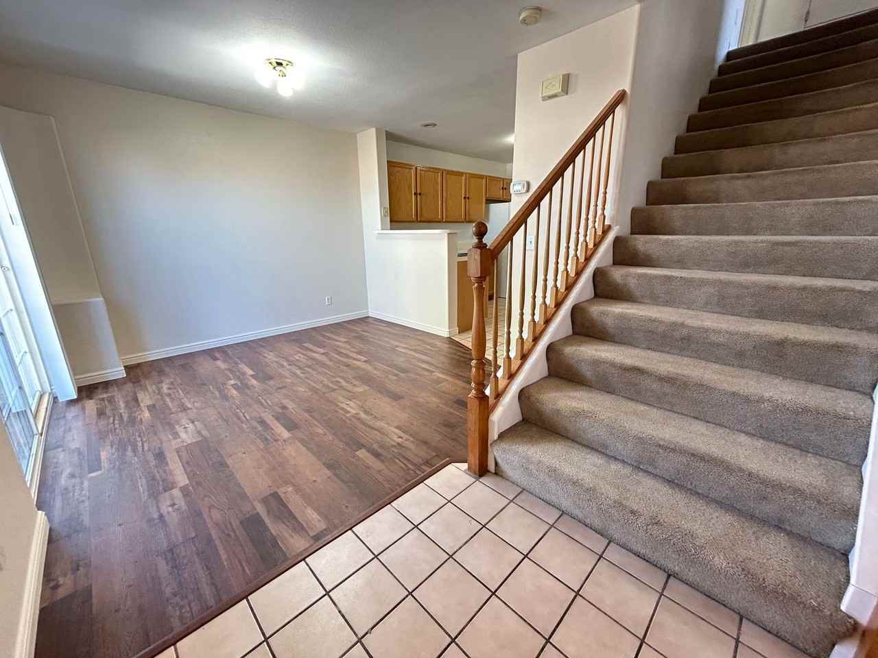 195 E Fiddlers Canyon Rd #33 - Photo 6 of 19