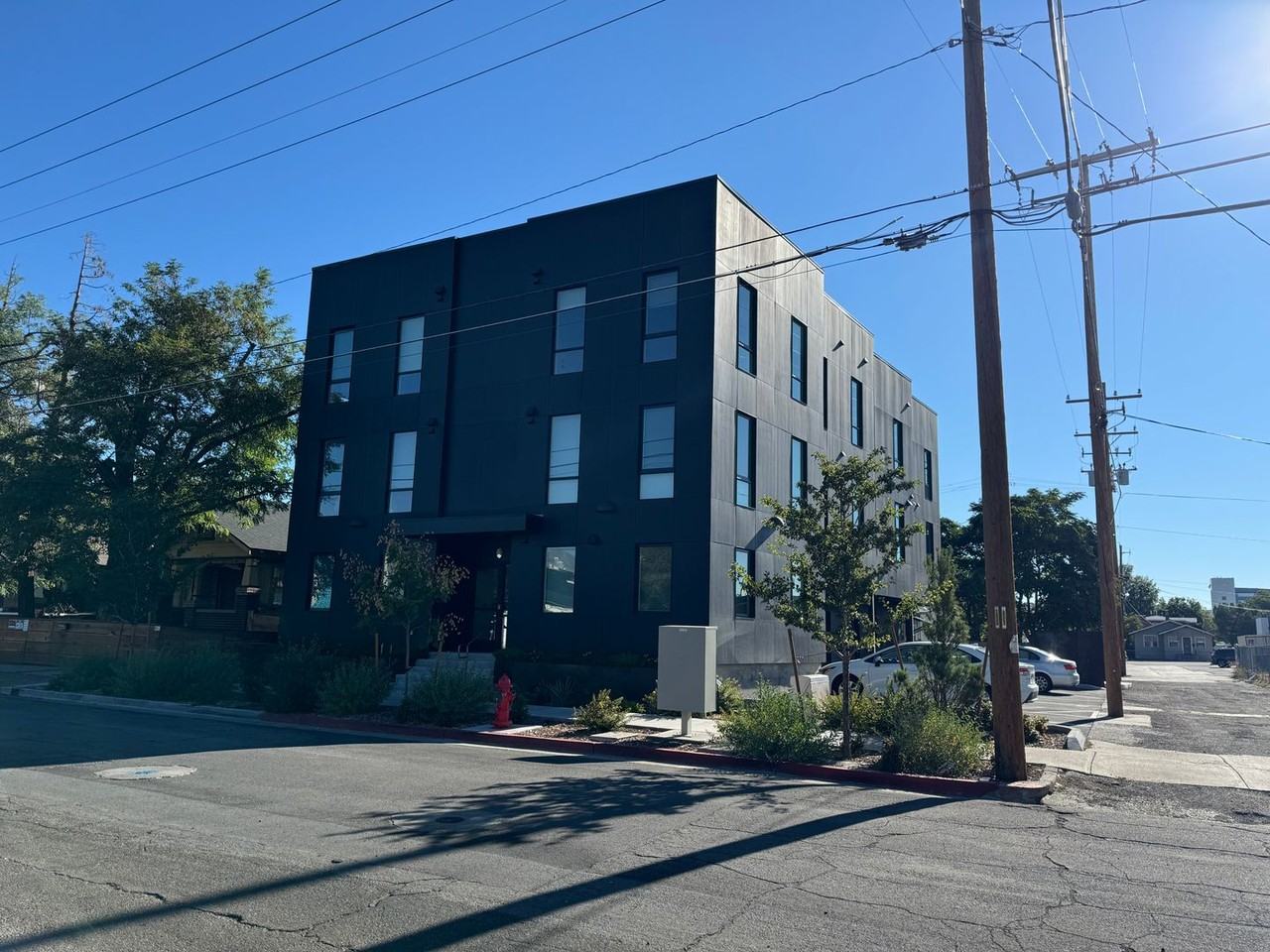 64 Park St - Photo 6 of 22
