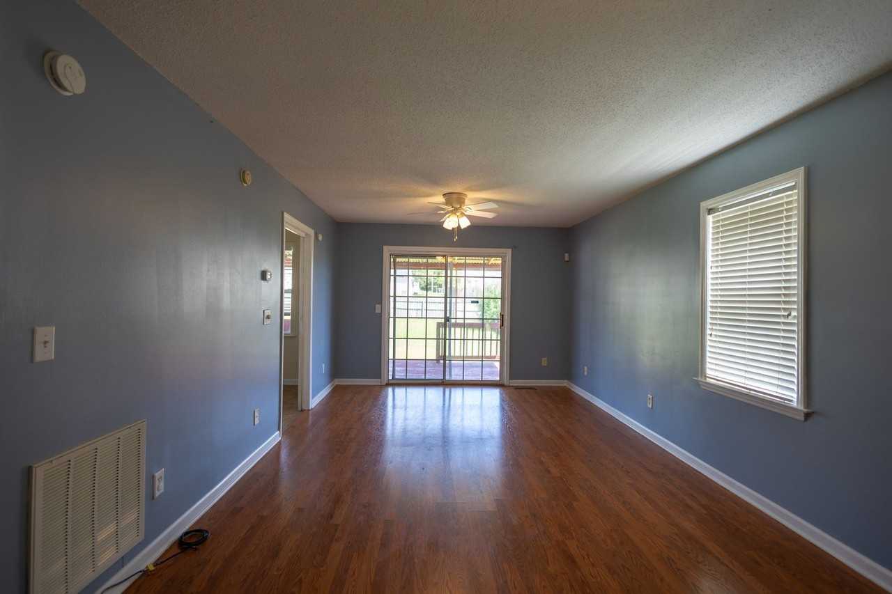 208 Old Treybrooke Dr - Photo 3 of 20