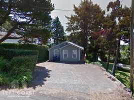 featured image of 1604 Northeast 12th Street