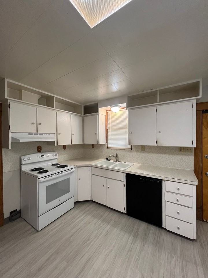 723 E Ermina Ave - Photo 5 of 18