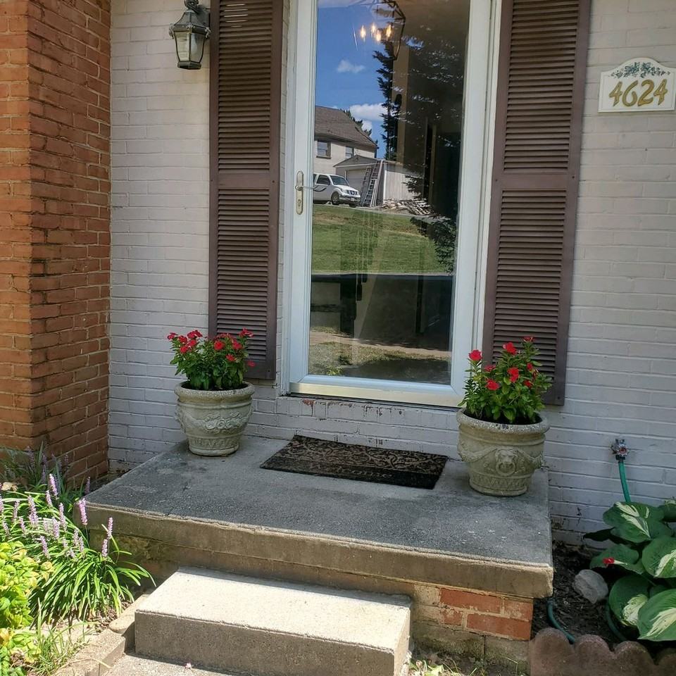 4624 Dyer Ct - Photo 3 of 50