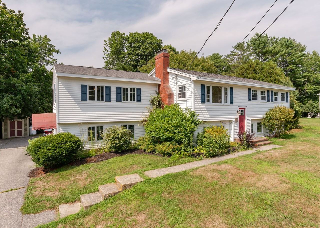 111 Scott Dyer Road - Photo 2 of 35