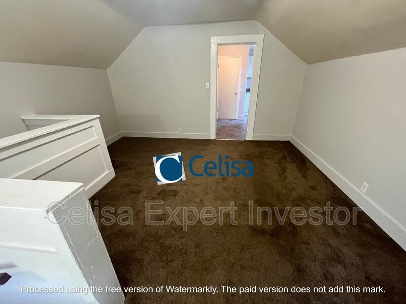 1229 Wall St #2 - Photo 2 of 6