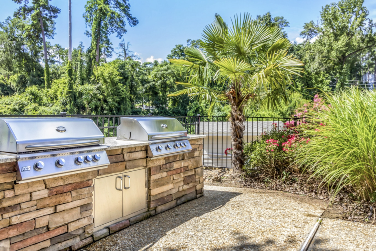 Landmark at Pine Court - Photo 4 of 50