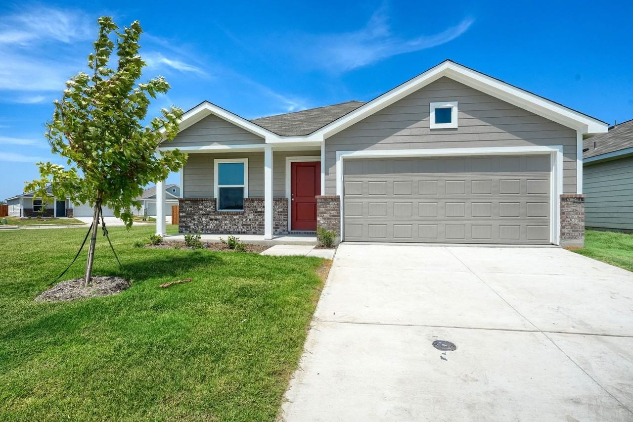 5916 Crystal Water Way - Photo 2 of 28