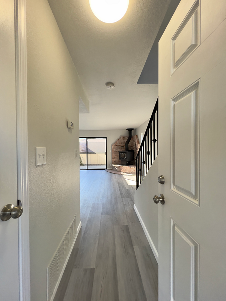 140 Adobe Ln - Photo 2 of 15