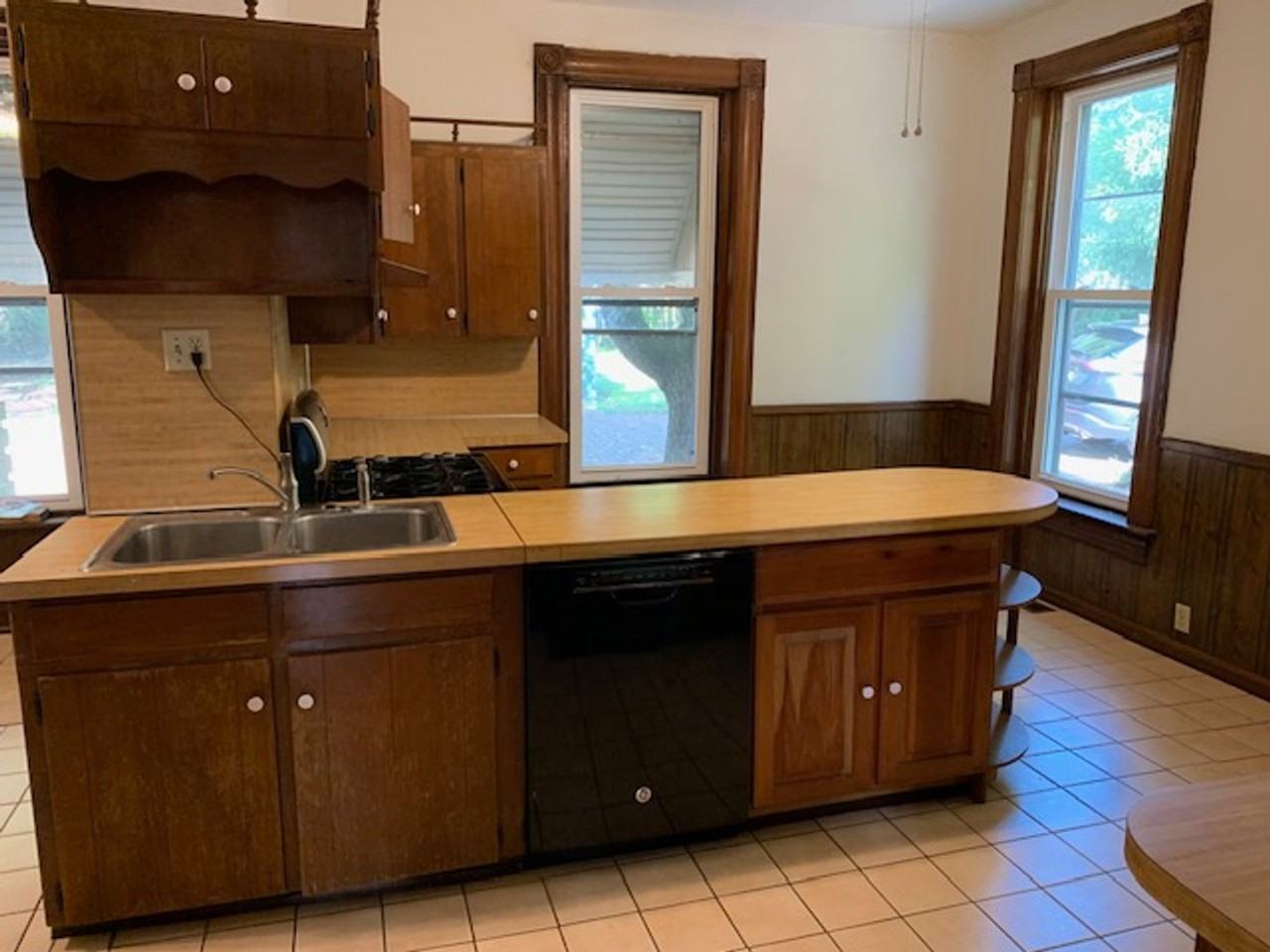 379 Zanesville Rd - Photo 3 of 8