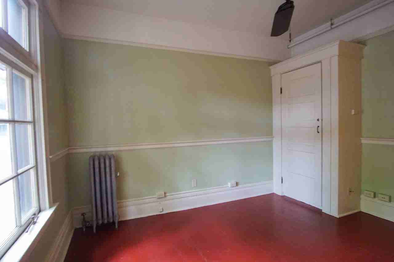 1834 Sw 5th Ave #101 - Photo 3 of 10