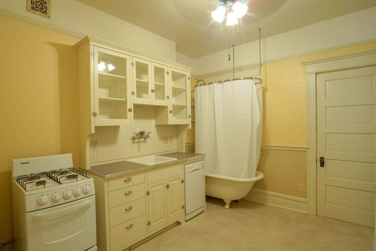 1834 Sw 5th Ave #101 - Photo 5 of 10