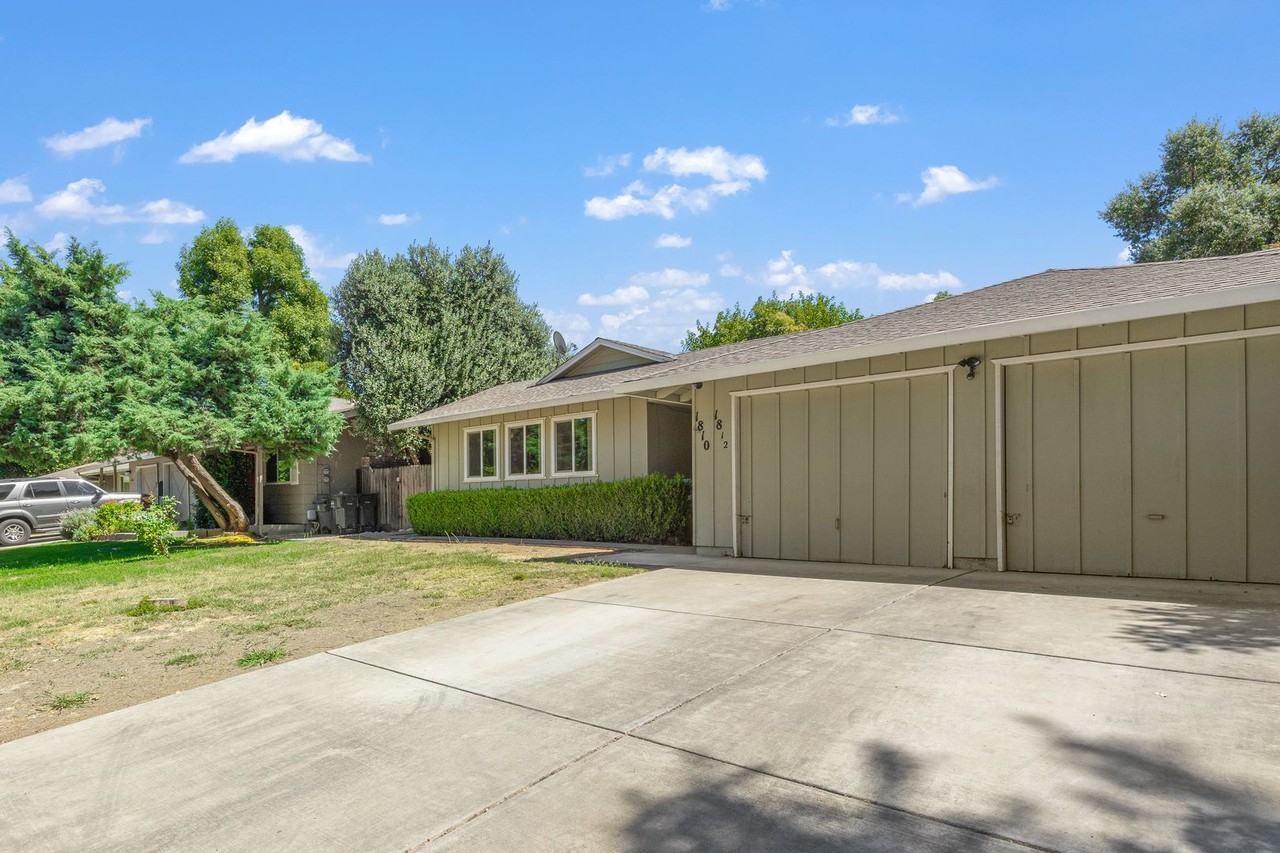 1810-1812 Alameda Avenue - Photo 3 of 27