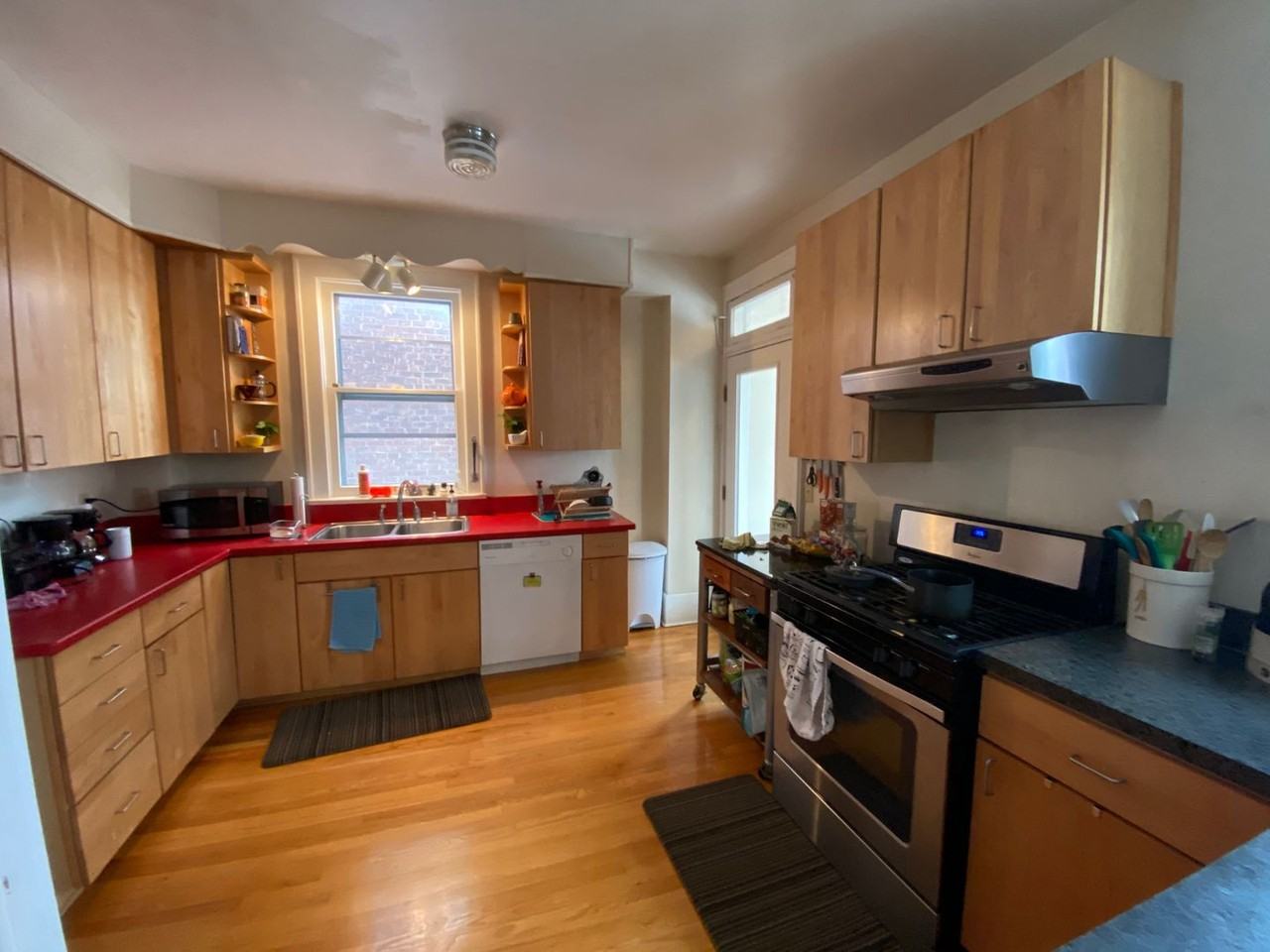 1483 Belmont Ave - Photo 4 of 20