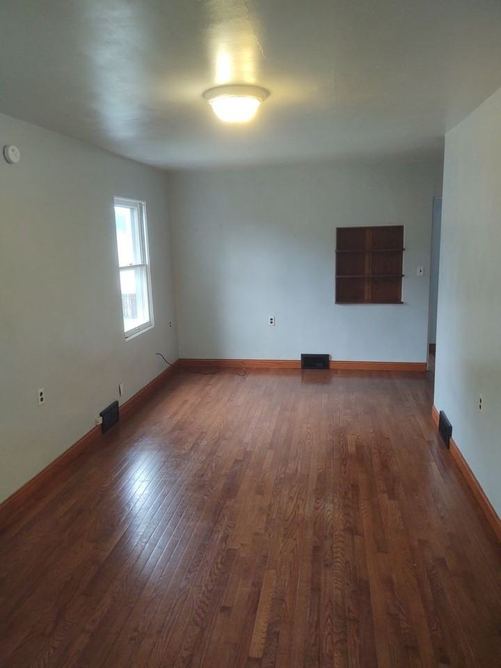 SW 3221 18th RI - Photo 2 of 13