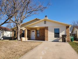 featured image of 3322 Erin St